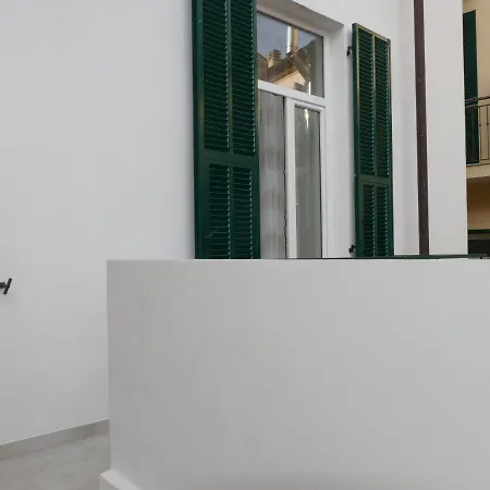 Fiori E Canzoni By Interhome * סנרמו